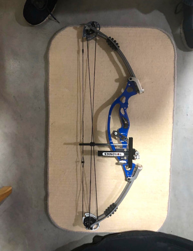 Left handed hoyt blue - hoyt,